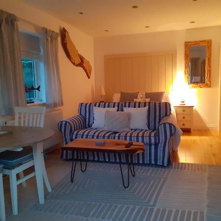 The Cobblers Bed And Breakfast Bishampton ภายนอก รูปภาพ
