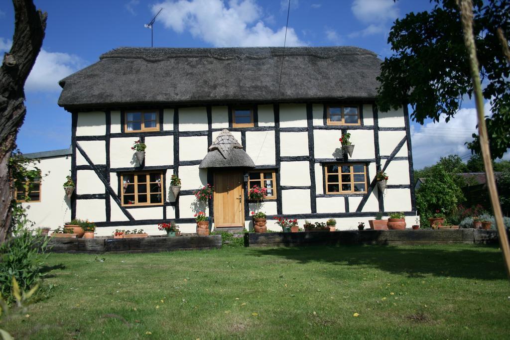 The Cobblers Bed And Breakfast Bishampton ภายนอก รูปภาพ